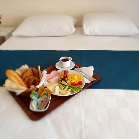 לינה וארוחת בוקר Dreams Bodrum Butik Hotel 3*