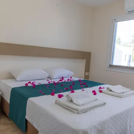לינה וארוחת בוקר Dreams Bodrum Butik Hotel 3*
